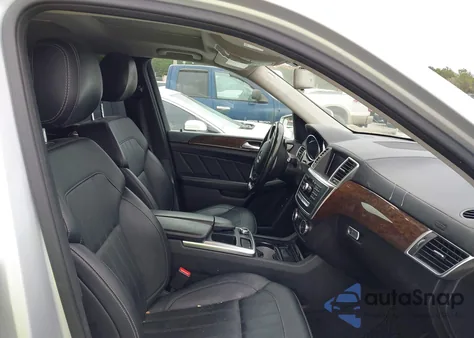 2016 Mercedes-Benz Gl 450 4Matic z USA, uszkodzony, nr VIN 4JGDF6EE6GA693471